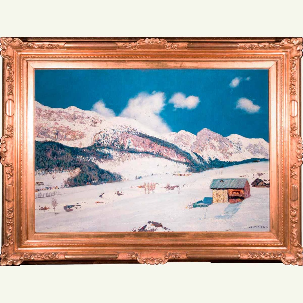 Paesaggio montano innevato
